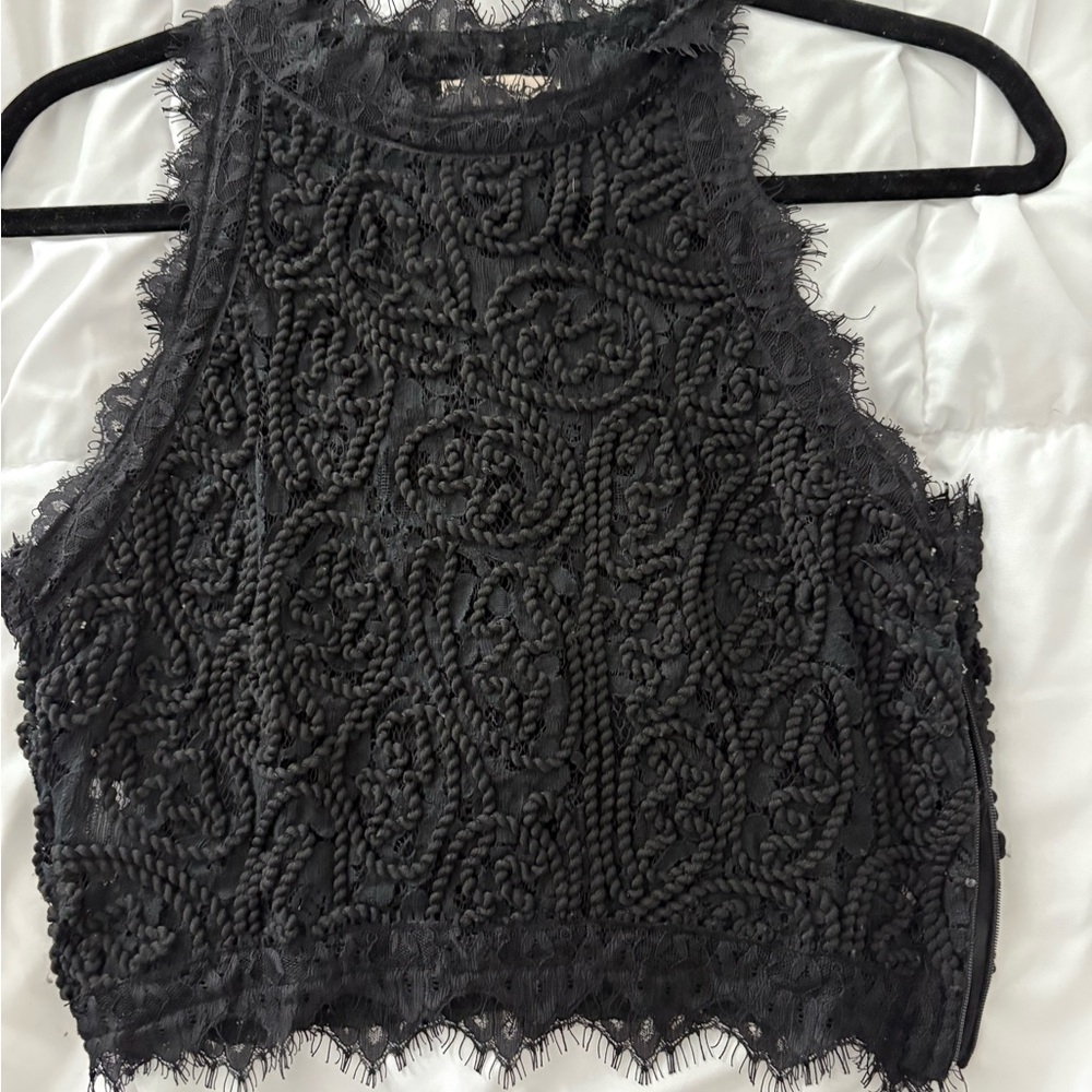 Elegant Black Lace Sleeveless Top